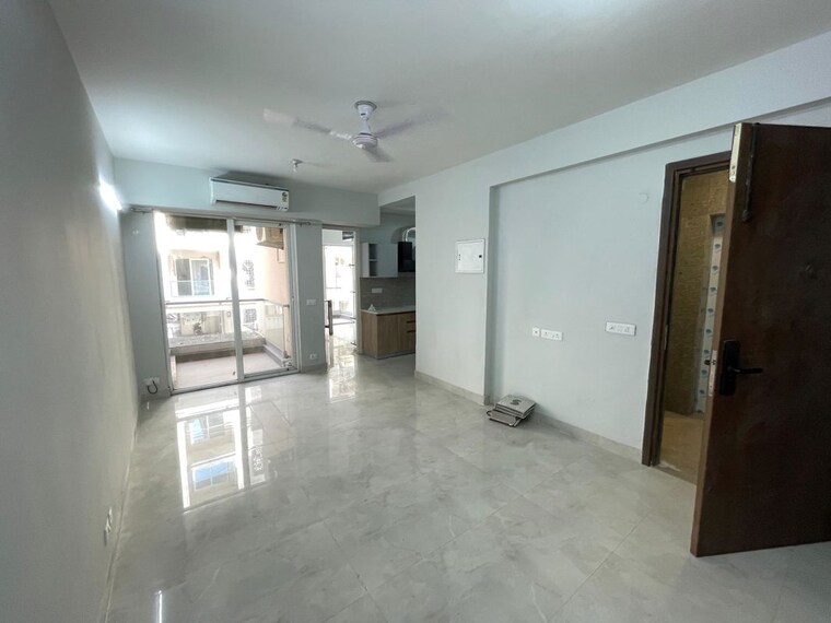 Room, signature-global-city 3 Bedroom 1295 Sq.Ft. Builder Floor In Sector 37d Gurgaon 10378040