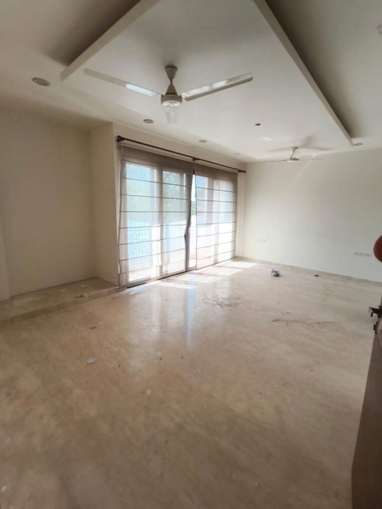Room, anupam garden 6+ Bedroom 850 Sq.Yd. Independent House In Anupam Garden Delhi 10378069