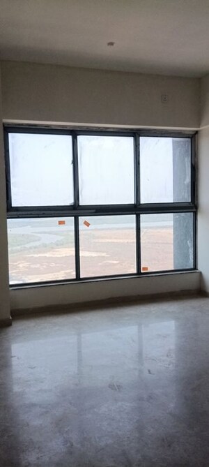 Bedroom in 4 BHK Apartment at Andheri West – for Sale