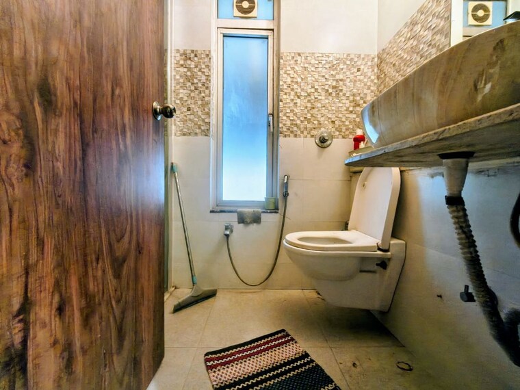 Bathroom, anand nagar 2 Bedroom 860 Sq.Ft. Apartment In Anand Nagar Thane 10378117