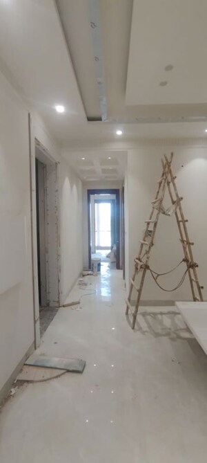 Building Lobby in 3 BHK Builder Floor at Sector 85 – for Sale