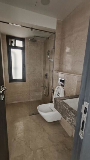 Bathroom in 4 BHK Apartment at Piramal Mahalaxmi, Mahalaxmi – for Rent
