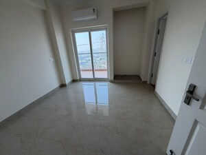 Room in 3 BHK Apartment at Shree Vardhman Victoria, Sector 70 – for Sale