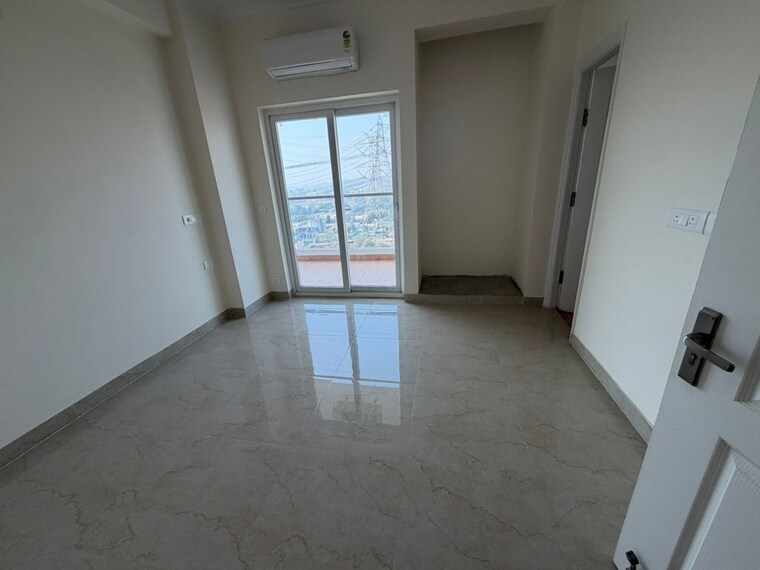Room, shree-vardhman-victoria 3 Bedroom 1950 Sq.Ft. Apartment In Sector 70 Gurgaon 10378154