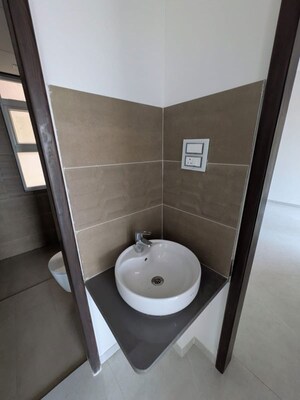 Bathroom in 3 BHK Apartment at PK Hillcrest, Pimple Saudagar – for Rent