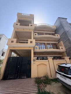 6+ BHK Independent House For Sale in Ashiyana
