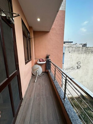Balcony in 2 BHK Builder Floor at Sector 51 – for Rent