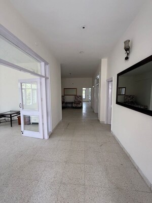 3 BHK Builder Floor For Rent in Sector 9