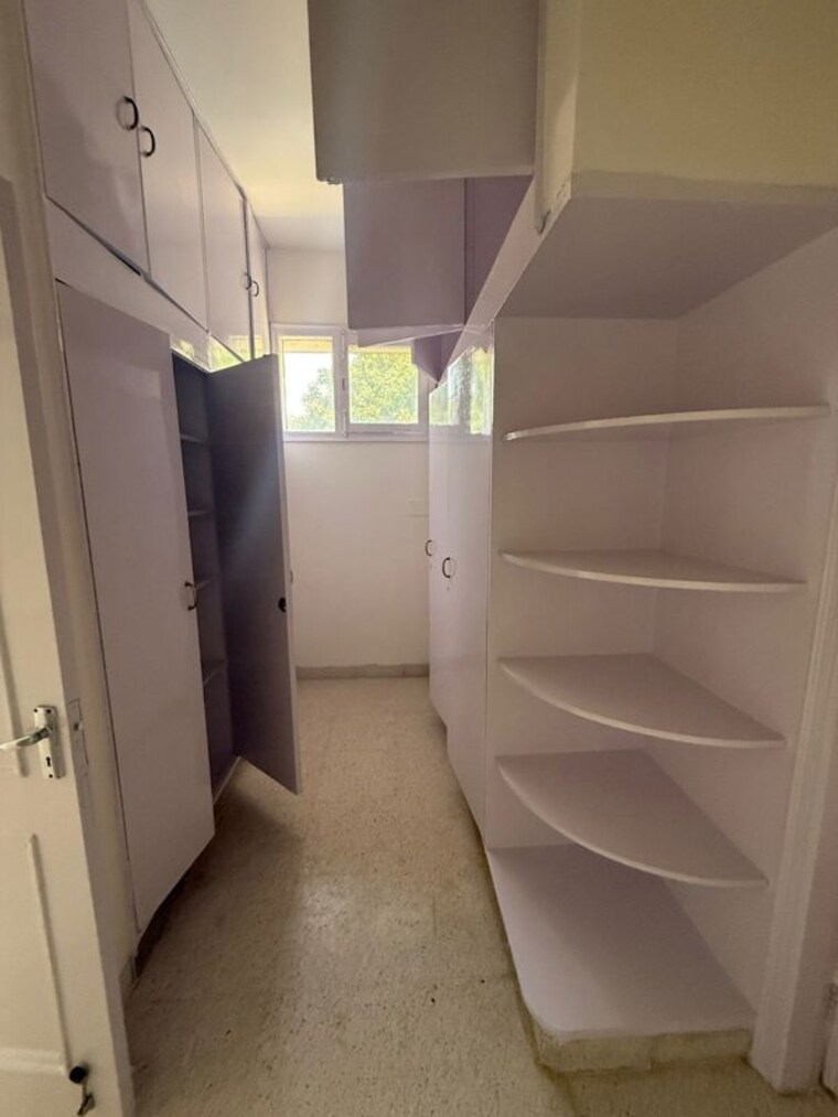 Bathroom, sector 9 3 Bedroom 2000 Sq.Yd. Builder Floor In Sector 9 Chandigarh 10378173