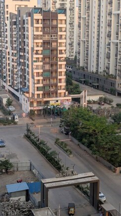 3 BHK + Pooja Room Apartment For Rent in Mantra Mesmer