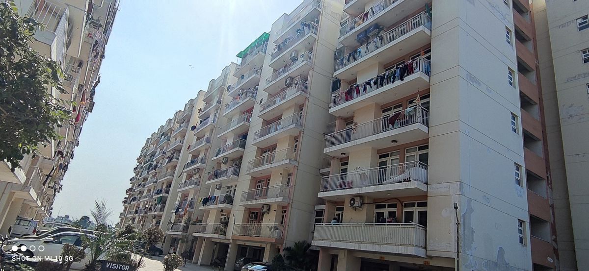 3 BHK + Pooja Room,Servant Room 1014 Sq.Ft. Apartment in KLJ Platinum Heights