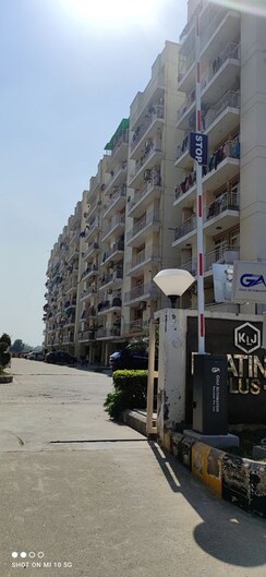 2 BHK + Pooja Room,Servant Room Apartment For Sale in KLJ Platinum Heights