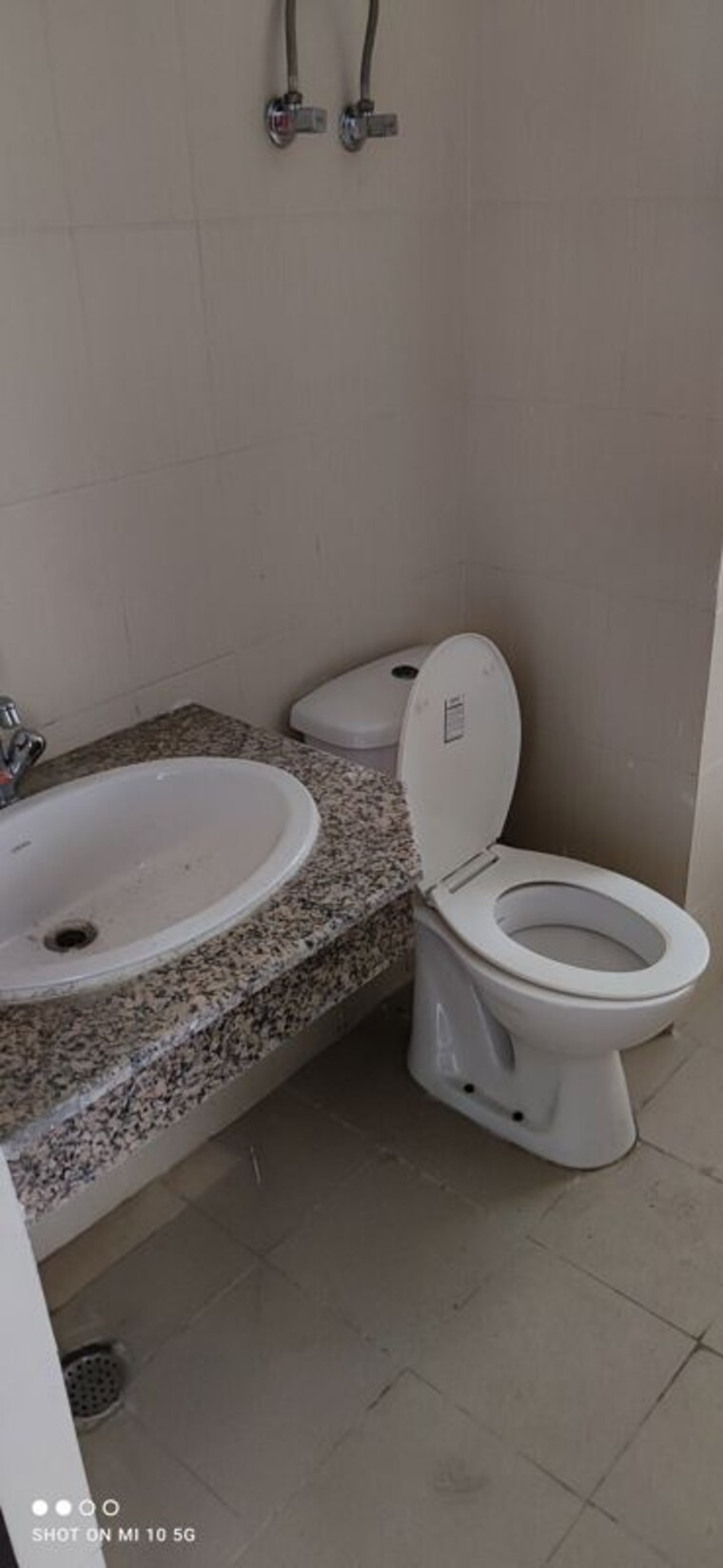 Bathroom, klj-platinum-heights 2 Bedroom 1014 Sq.Ft. Apartment In Sector 77 Faridabad 10378034