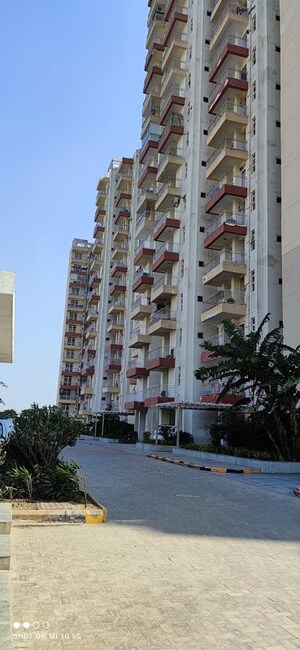 2 BHK Apartment – Exterior View View at KLJ Platinum Heights, Sector 77 - for Sale
