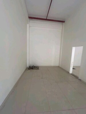 Room in  Shop at Hiranandani Chesterton, Ghodbunder Road – for Sale