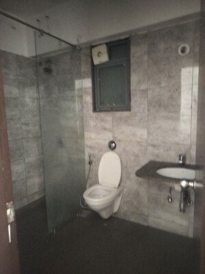 Bathroom in 3.5 BHK Apartment at Amanora Future Towers, Hadapsar – for Rent