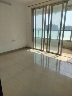 Room in 3.5 BHK Apartment at Amanora Future Towers, Hadapsar – for Rent
