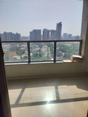 Swimming Pool in 3.5 BHK Apartment at Amanora Future Towers, Hadapsar – for Rent