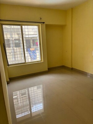 Room in 1 BHK Apartment at Dhanvantari Colony – for Rent