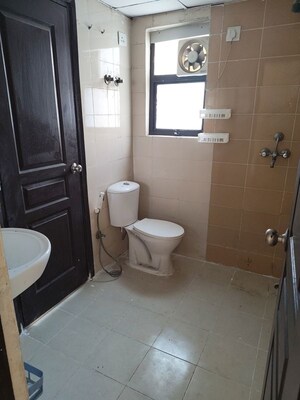 Bathroom in 2.5 BHK Apartment at Logix Blossom County, Sector 137 – for Rent