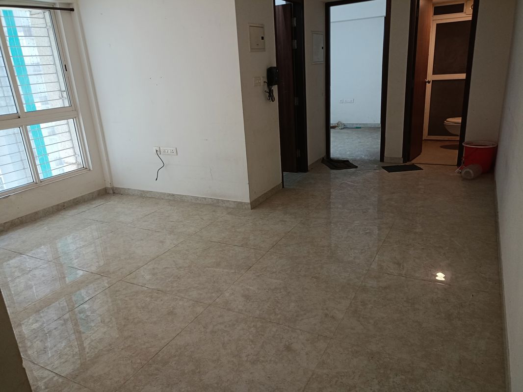1 BHK 476 Sq.Ft. Apartment in Lodha Amara Tower 32 And 33