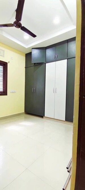 Room in 1 BHK Apartment at SK Residency Kondapur, Kondapur – for Rent
