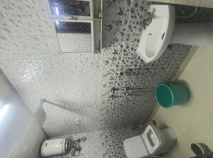 Bathroom in 1 BHK Builder Floor at Govindpuri – for Rent