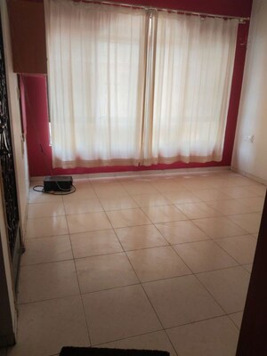 Room in 2 BHK Apartment at K Raheja Reserve, Mohammadwadi – for Rent
