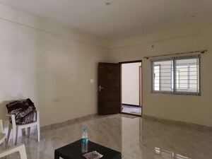 Room in 2 BHK Apartment at Agrahara Badavane – for Rent