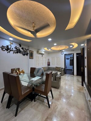 Team Area in 3 BHK Builder Floor at Pitampura – for Sale