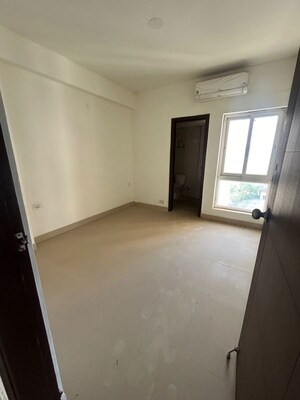 Room in 3 BHK Apartment at Spaze Privvy The Address, Sector 93 – for Sale