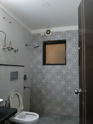 Bathroom in 2.5 BHK Builder Floor at Anamika Enclave, Sector 14 – for Rent
