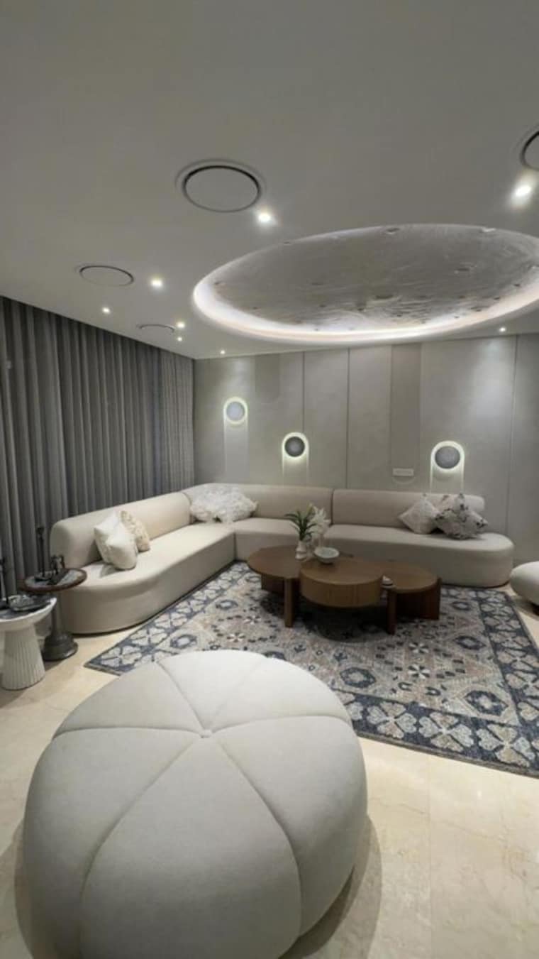 Living Room, suncity-platinum-towers 4 Bedroom 4300 Sq.Ft. Apartment In Sector 28 Gurgaon 10378398