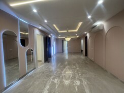 4 BHK + Pooja Room,Servant Room Builder Floor For Rent in Unitech Arcadia