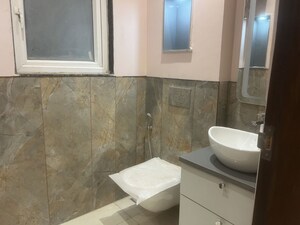 Bathroom in 4 BHK Builder Floor at Unitech Arcadia, South City 2 – for Rent
