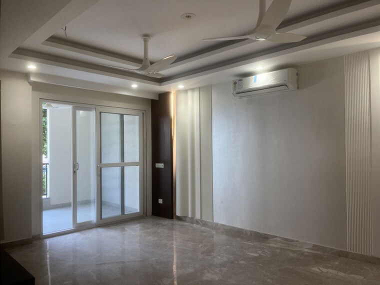 Room, unitech-arcadia 4 Bedroom 365 Sq.Yd. Builder Floor In South City 2 Gurgaon 10378369