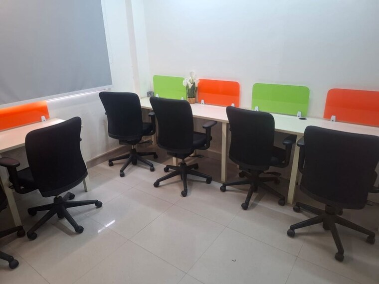 Team Area, sector 1 Commercial Office Space 500 Sq.Ft. In Sector 1 Noida 10378405