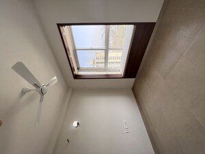 Room in  Apartment at Bhartiya Nikoo Homes Phase 2, Thanisandra Main Road – for Rent