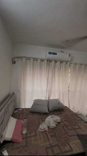 Room in 1 BHK Apartment at Chamunda Darshan, Vile Parle East – for Rent