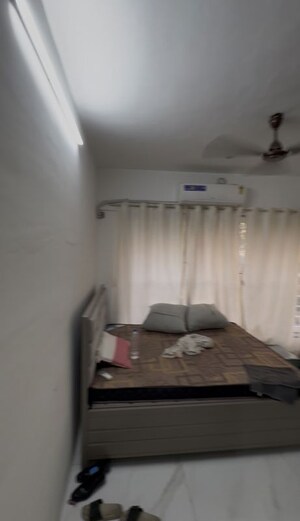 Bedroom in 1 BHK Apartment at Chamunda Darshan, Vile Parle East – for Rent