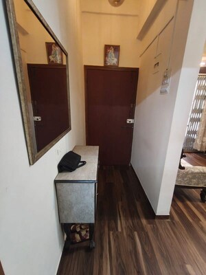  1 BHK Apartment at Khar West – for Rent