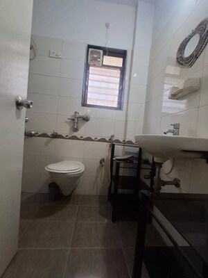 Team Area in 2.5 BHK Apartment at Vasant Vihar – for Rent