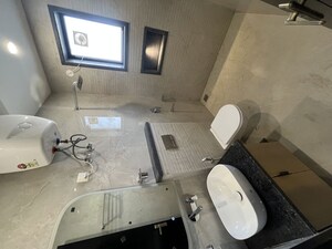 Team Area in 1 BHK Builder Floor at Sushant Lok I – for Rent