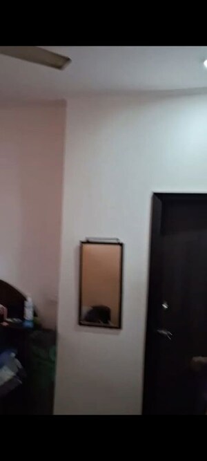 Room in 3 BHK Builder Floor at Sector 16 A – for Sale