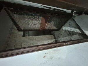 Furnished Amenities in 1.5 BHK Builder Floor at Mayur Vihar – for Sale