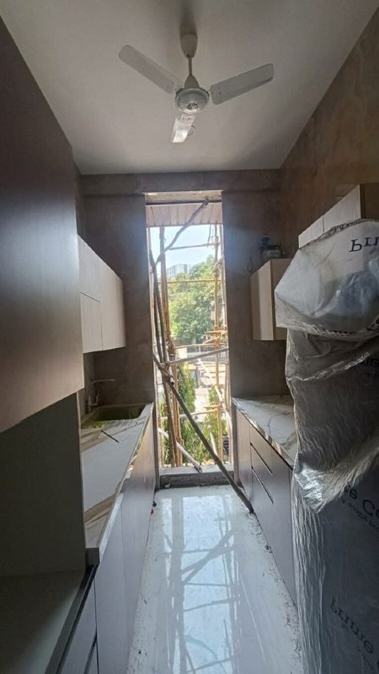 Kitchen, bandra west 2 Bedroom 700 Sq.Ft. Apartment In Bandra West Mumbai 10378655