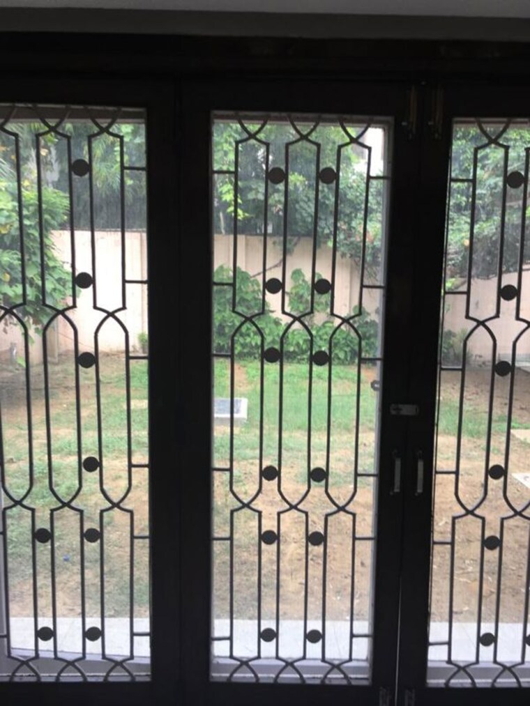 Balcony, shanti niketan 4 Bedroom 1200 Sq.Yd. Builder Floor In Shanti Niketan Delhi 10378607