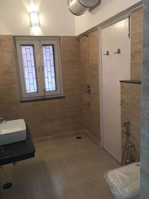 Room in 4 BHK Builder Floor at Shanti Niketan – for Rent