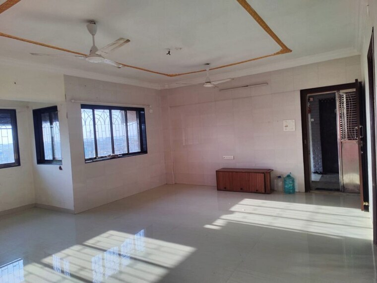 Room, navin nagar 2.5 Bedroom 700 Sq.Ft. Apartment In Navin Nagar Mumbai 10378674
