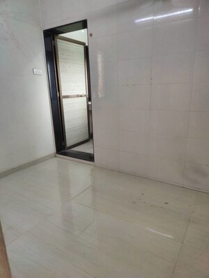 Room in 2.5 BHK Apartment at Navin Nagar – for Rent
